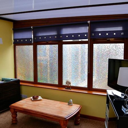 Entire Niche Apartment Hildenborough Ngoại thất bức ảnh